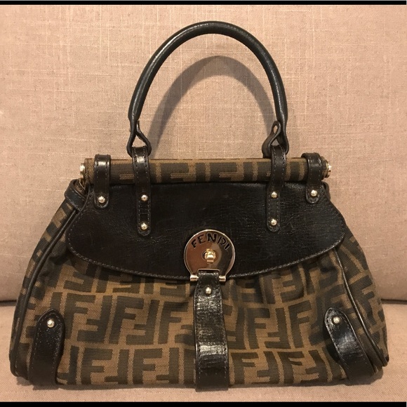 fendi magic bag